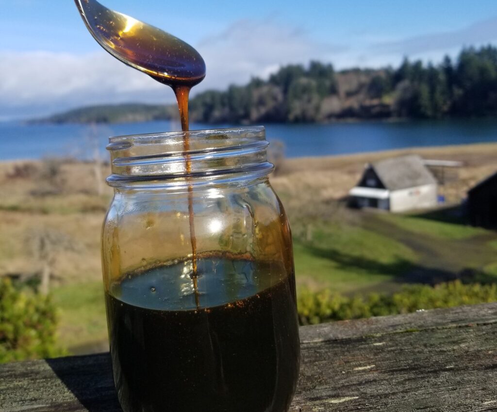 A jar of maple syrup