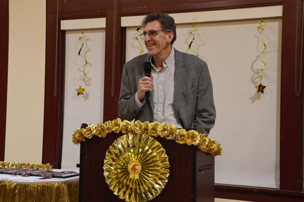 Scot Hulbert speaks at the Dean's Honor Roll celebration ceremony.