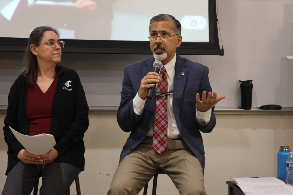 Dean Khosla speaks at the CAHNRS Town Hall .