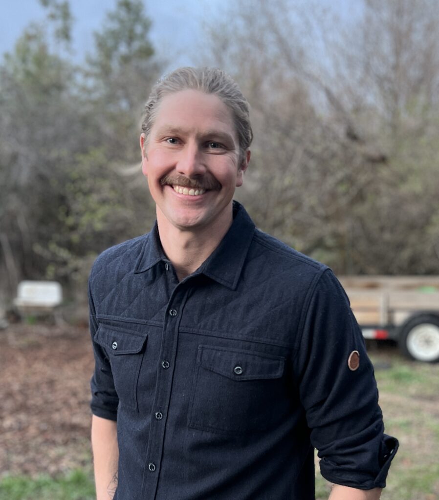 Karl Effertz professional photo.