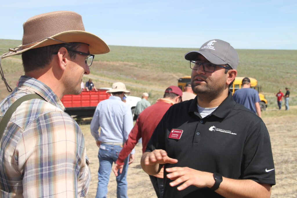 Surendra speaks with LFD participants