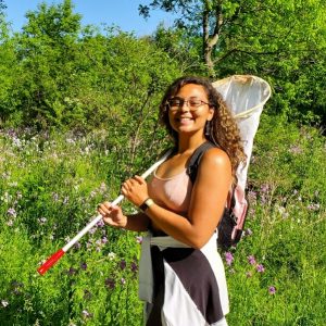 Sharron (Ronnie) Miller with a net