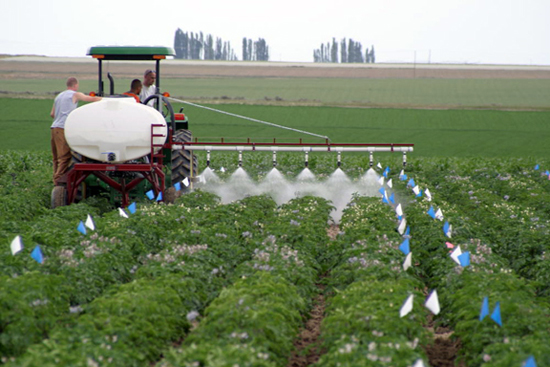 A picture of a fertigation and chemigation simulator.