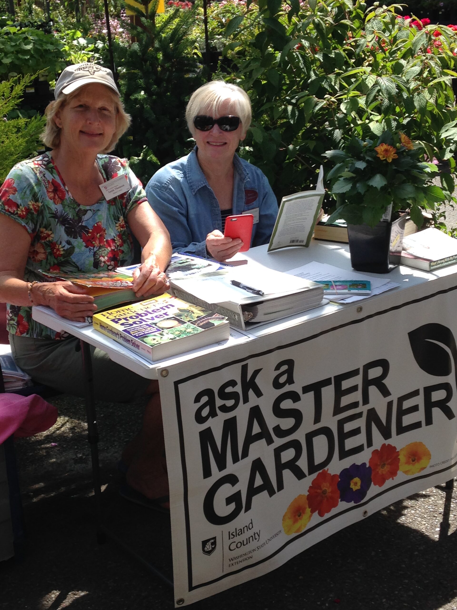 Ask a Master Gardener Clinic table