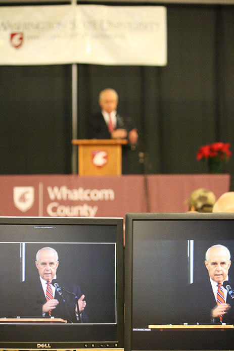 Photo of speaker at Washington small fruit conference