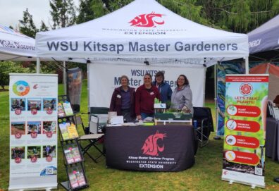 Kitsap Master Gardeners at an educational booth
