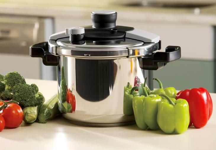 Food pressure cooker and vegetables