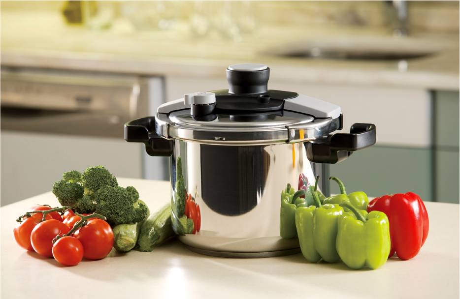 Pressure canner with vegetables