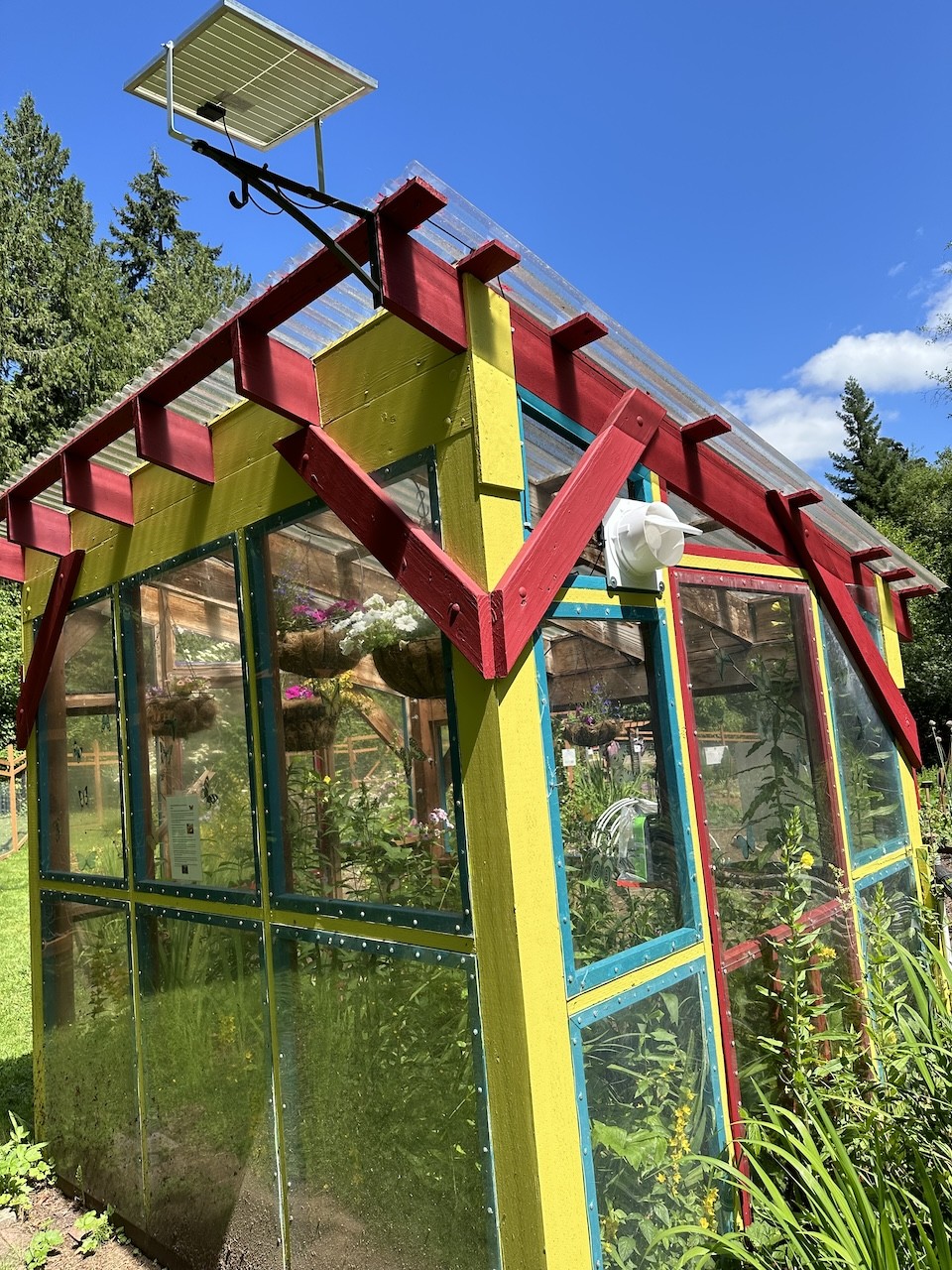 Anna Smith demonstration solar fan