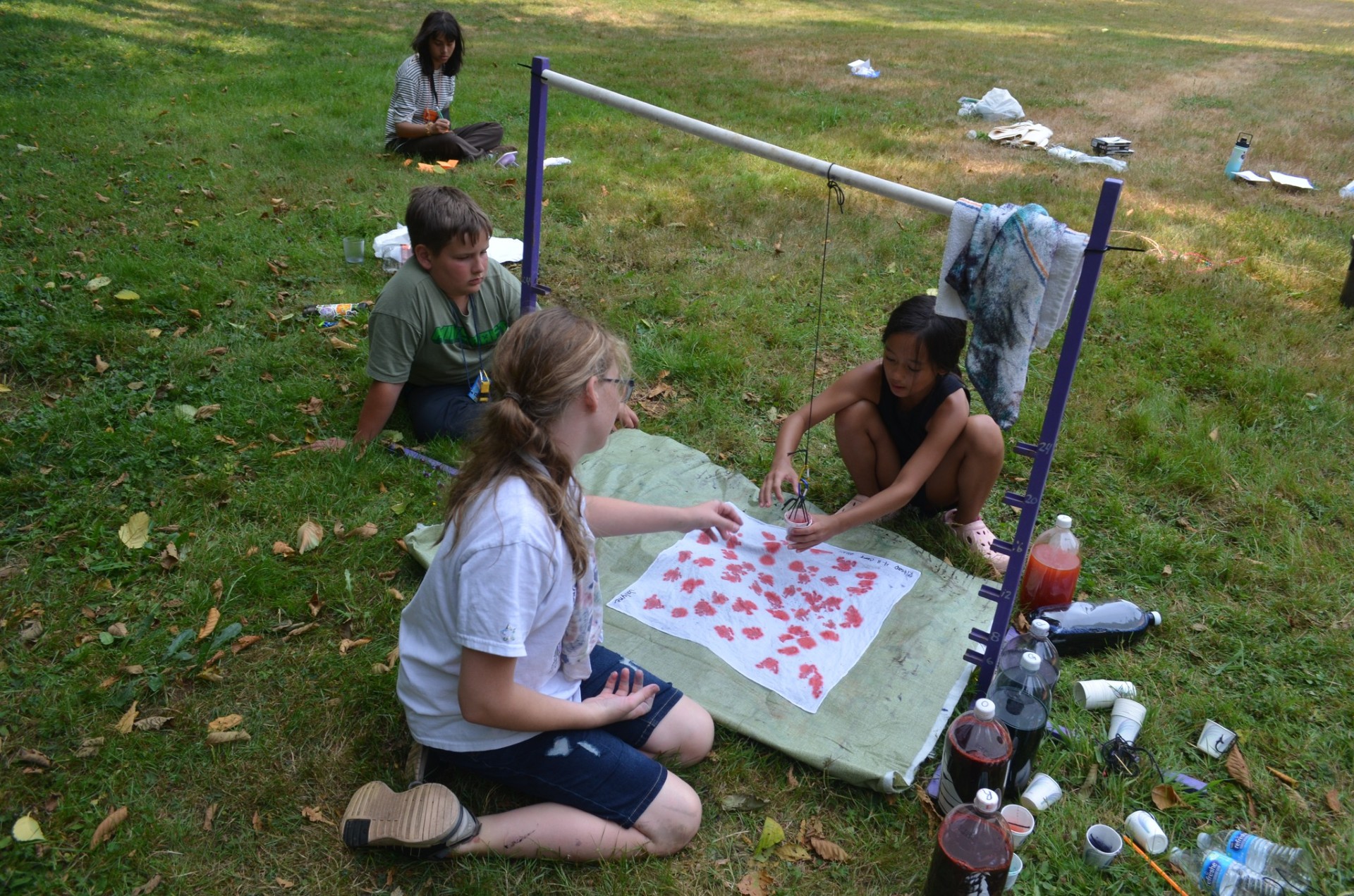 4H campers making art