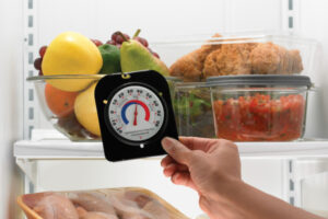 Image of thermometer in refrigerator 