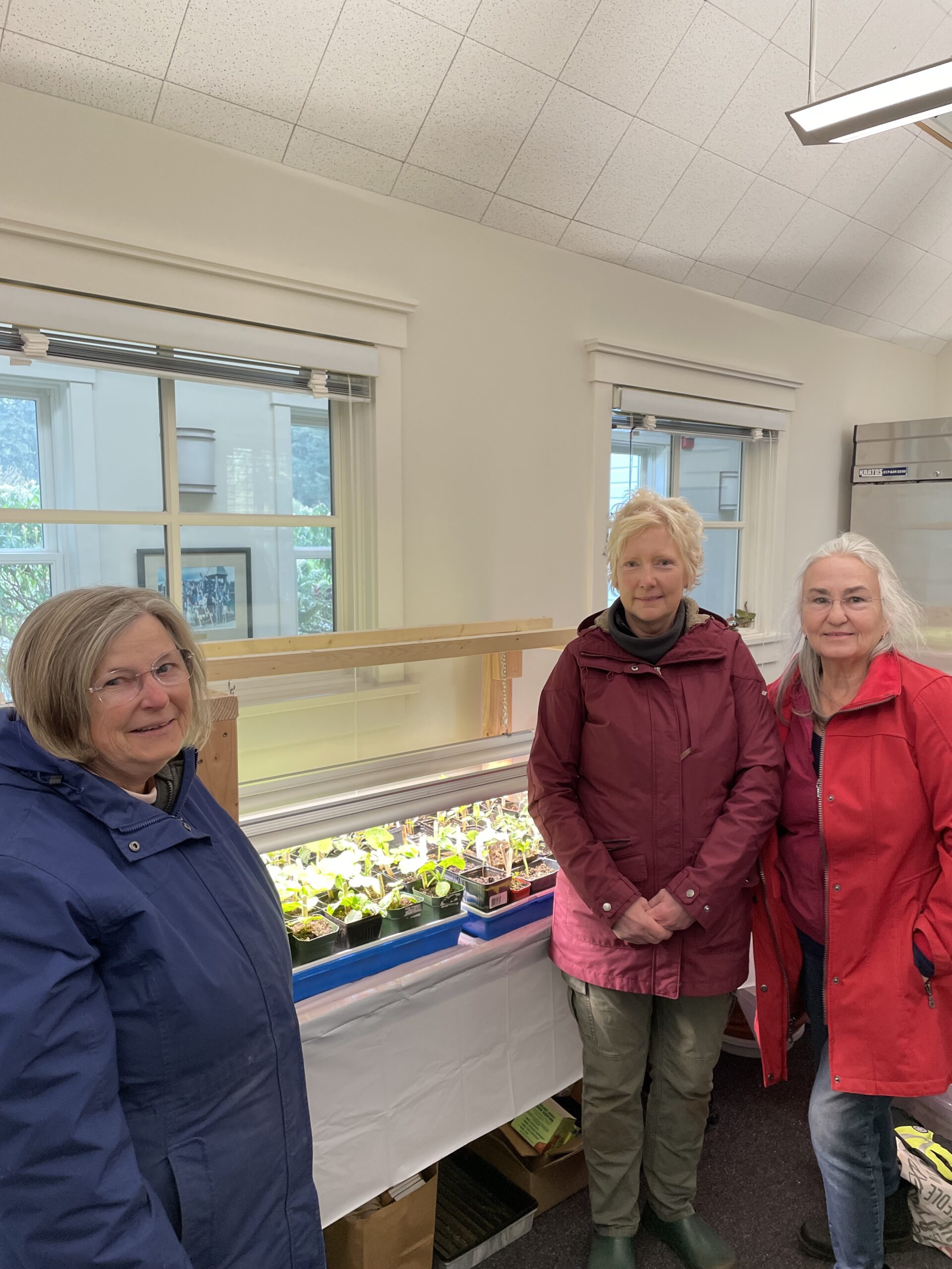 San Juan County Master Gardener Volunteers at a school garden
