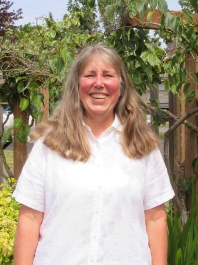 Cyndi Ross will share about black and red currants