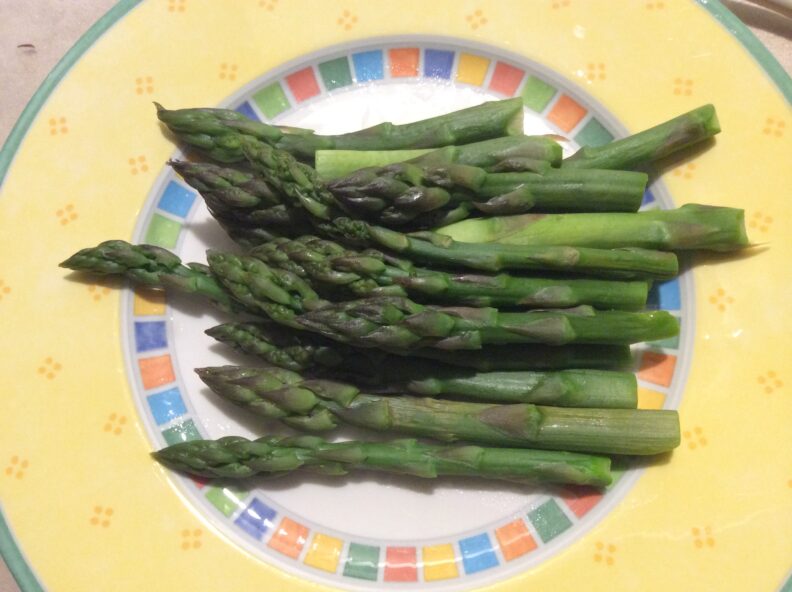 Seasonal asparagus