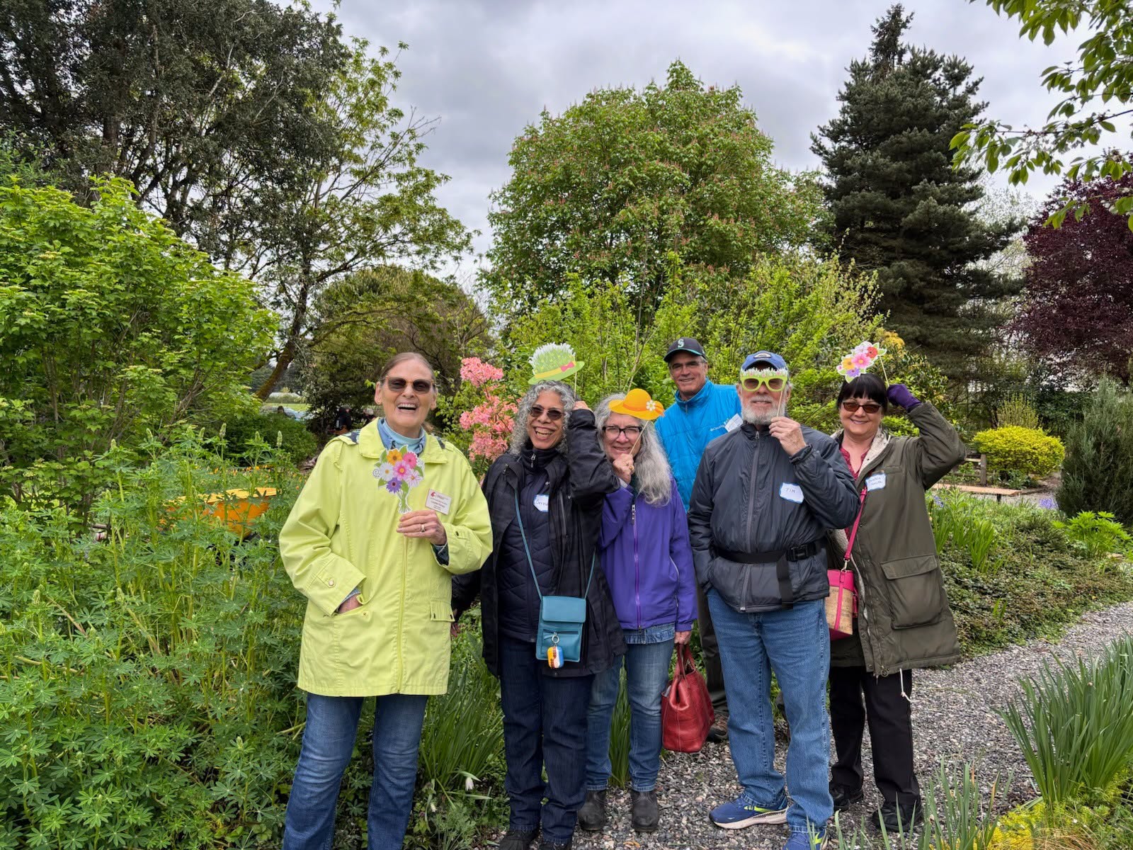 Clark County Master Gardeners gather in a garden during a group garden tour.