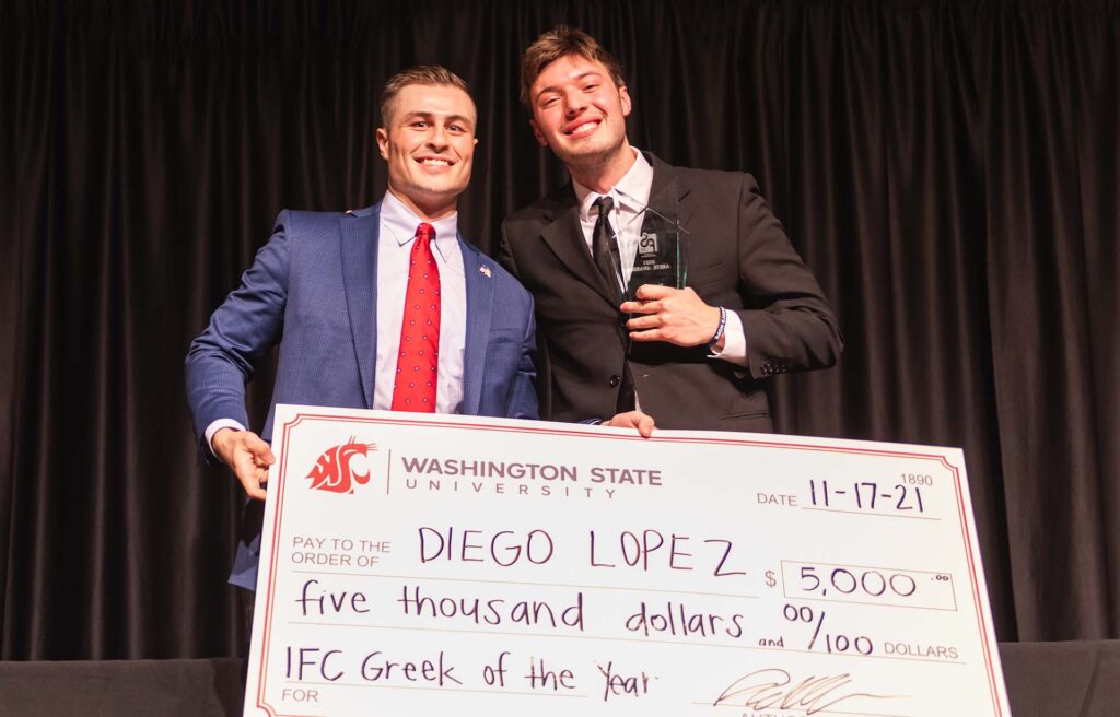 Sinh viên Washington State University (WSU) được nhận học bổng hỗ trợ học tập