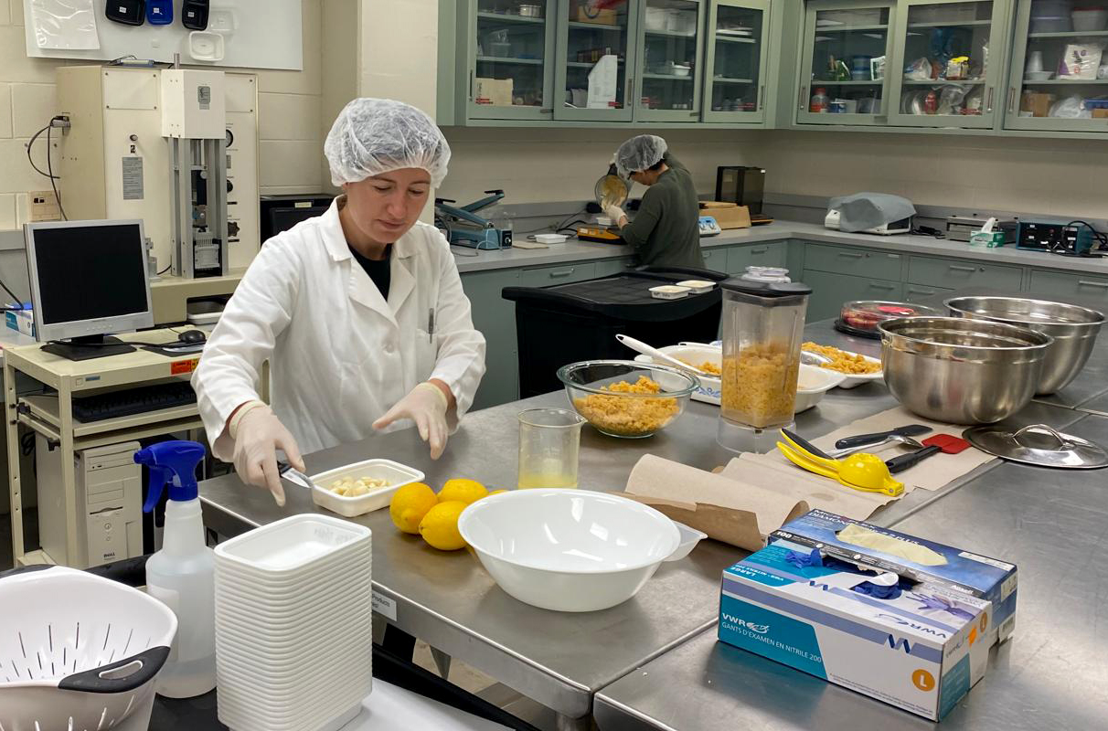 Microwave technologies give hummus longer shelf life, eliminate preservatives | WSU Insider