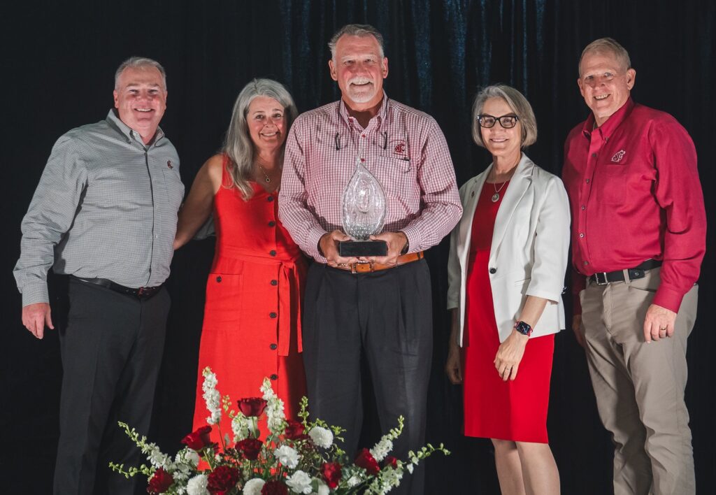From left to right: Connell, Lorianne Claudon, Ron Claudon, WSU System President Elizabeth R. Cantwell, and WSUF Board of Directors Chair John Mingé.