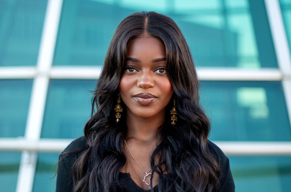 Closeup of Amina Hussein on the WSU Pullman campus.