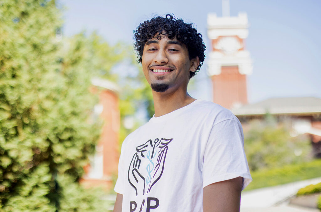 Closeup of Bodi Abdelrazek on the WSU Pullman campus.