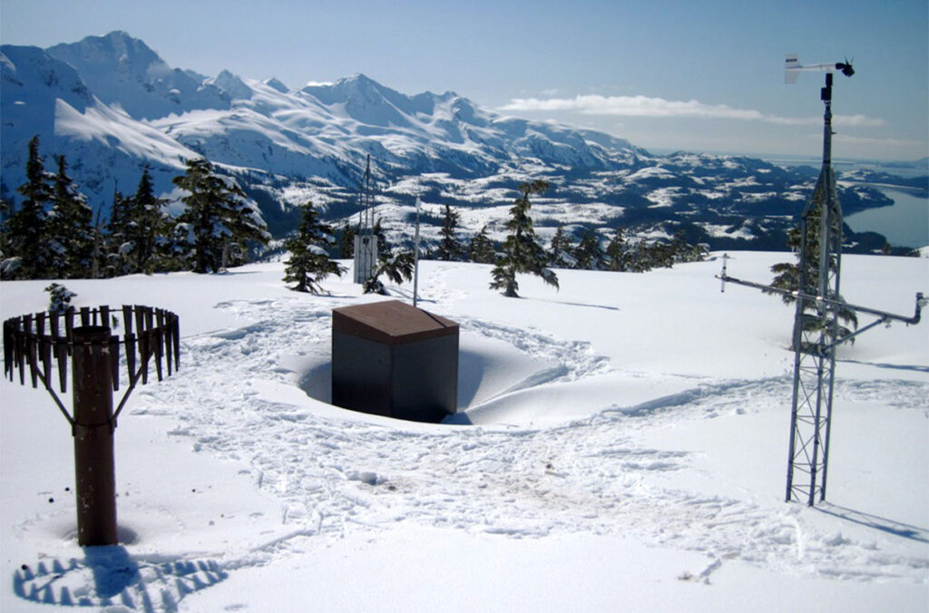 AIを用いた山岳積雪・水量予測モデルを開発 （Mountain snow and water forecasting tool developed by WSU researchers）