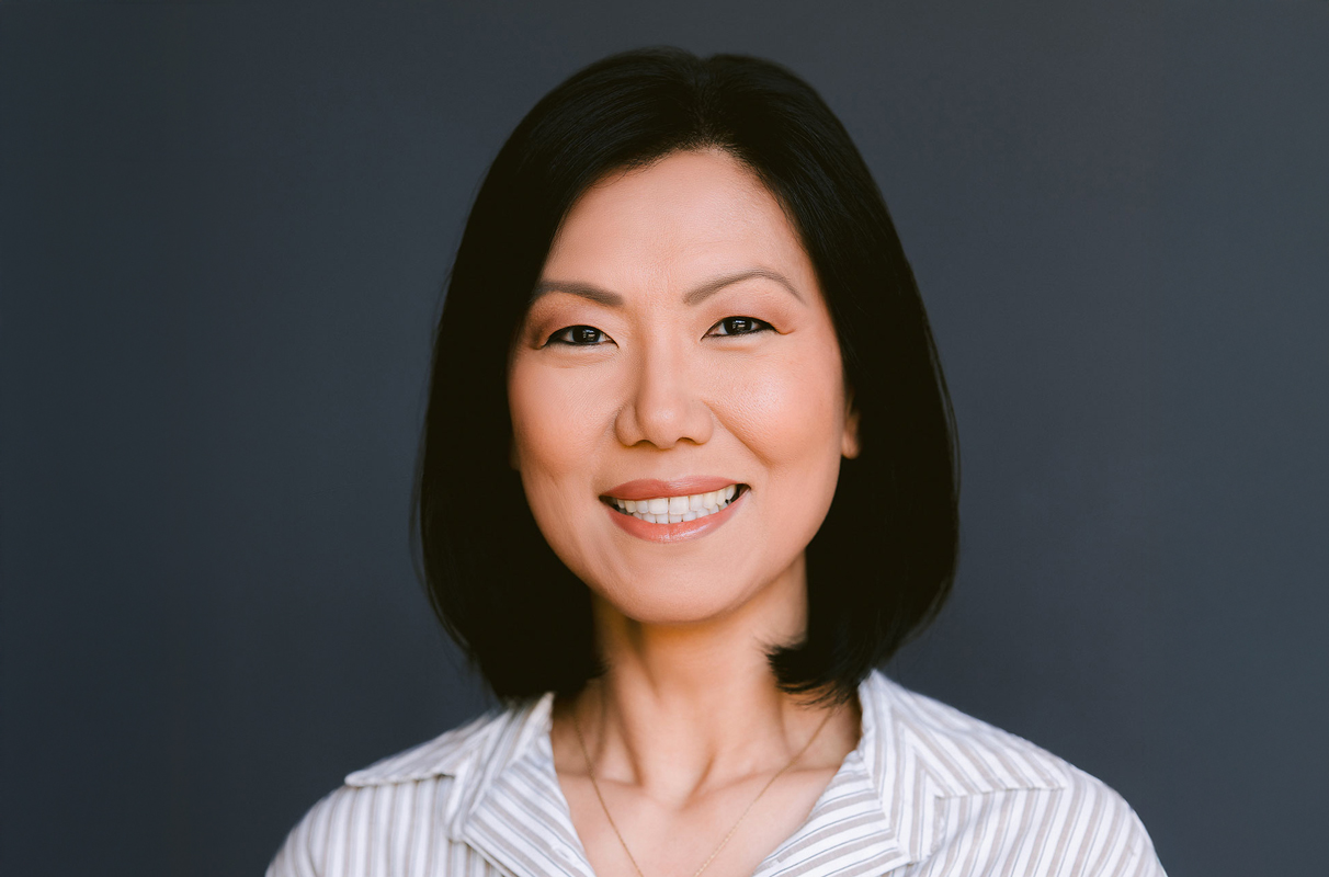 Seattle TV news icon looking forward to serving alma mater