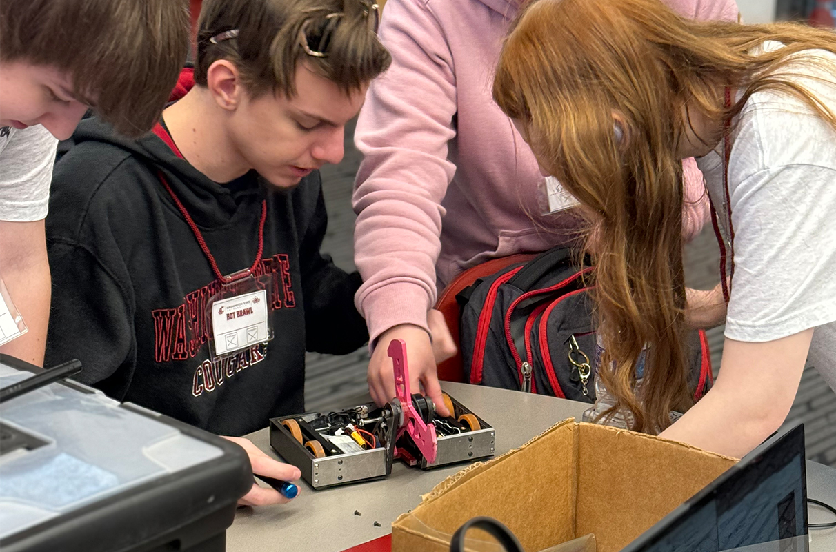 Bot Brawl Brings Students Together Wsu Insider Washington State