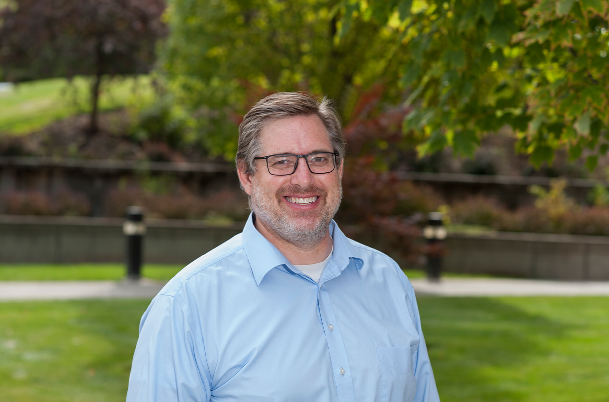 College of Veterinary Medicine names Jeff Abbott assistant dean of professional students - Vimarsana News