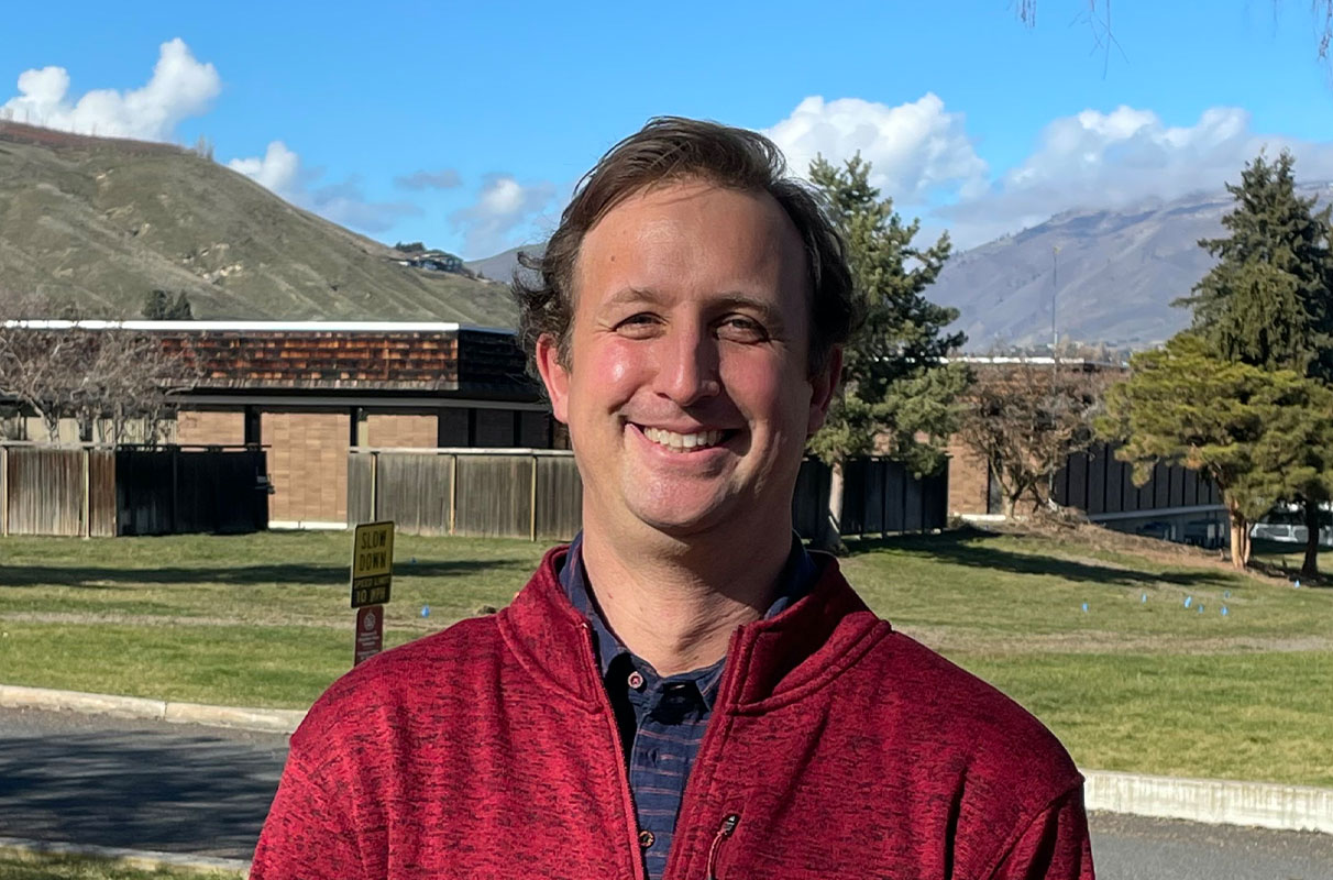 New entomology endowed chair excited about opportunity to help tree fruit industry - Vimarsana News