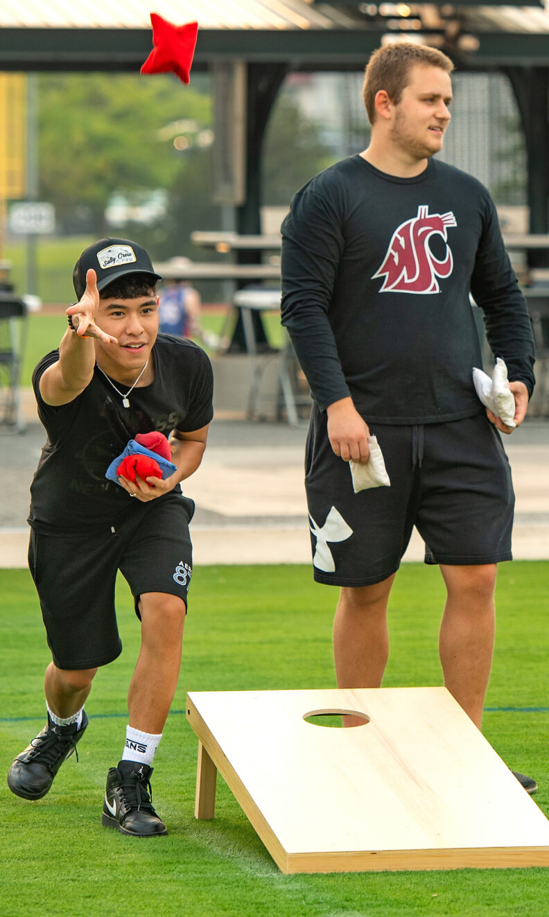 WSU students play a game