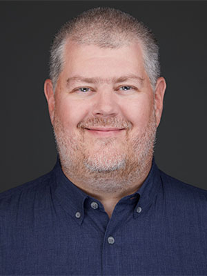 Headshot of Eric Anderson.