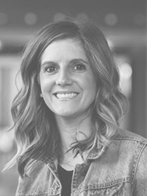 Headshot of Keri Rhodes.