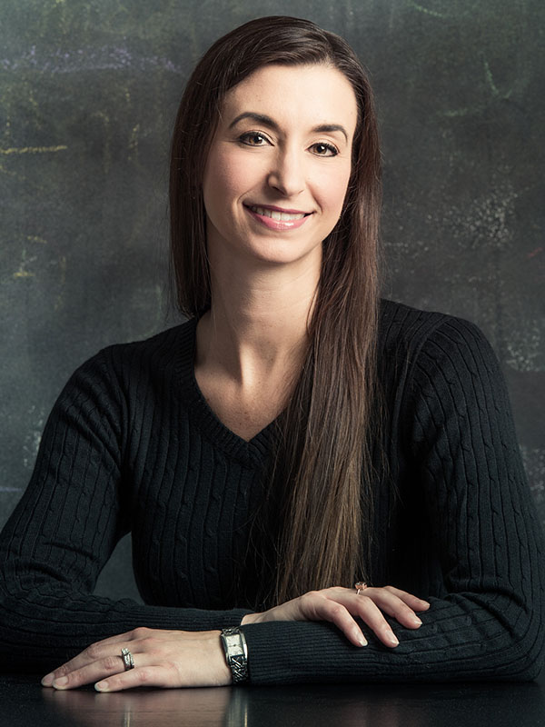 Headshot of Laura Sadowski.