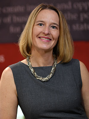 Headshot of Tammy Hossfeld.