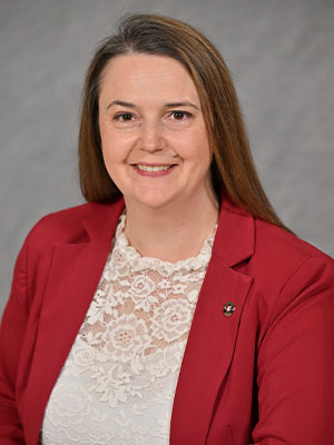 Headshot of Tayana Ross.