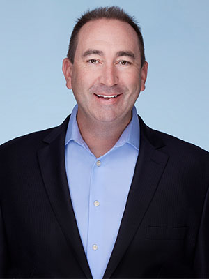 Headshot of Erik Johansson.