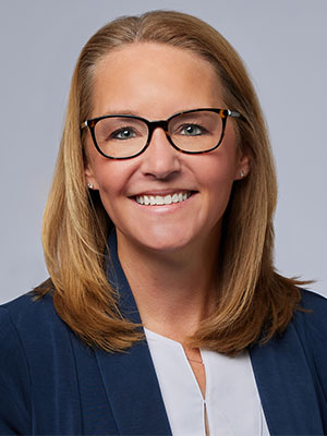 Headshot of Julie Desimone.