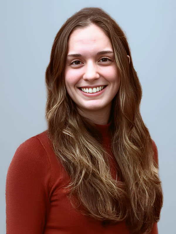 Headshot of Anabella Donnadieu Borquez.