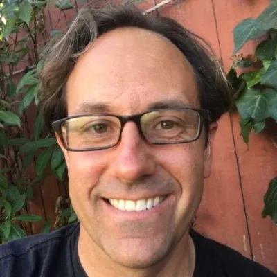 Headshot of Eric Johnson.