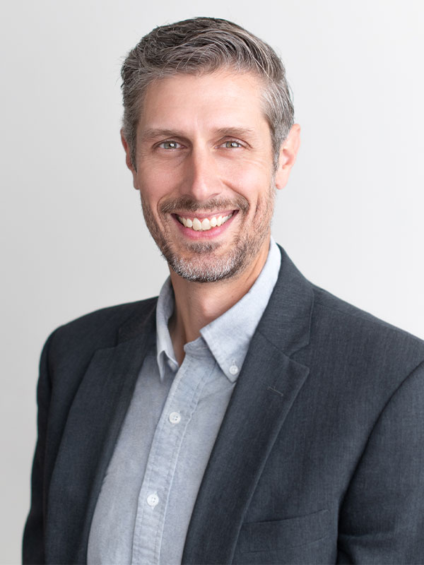 Headshot of Daniel Dedrick.
