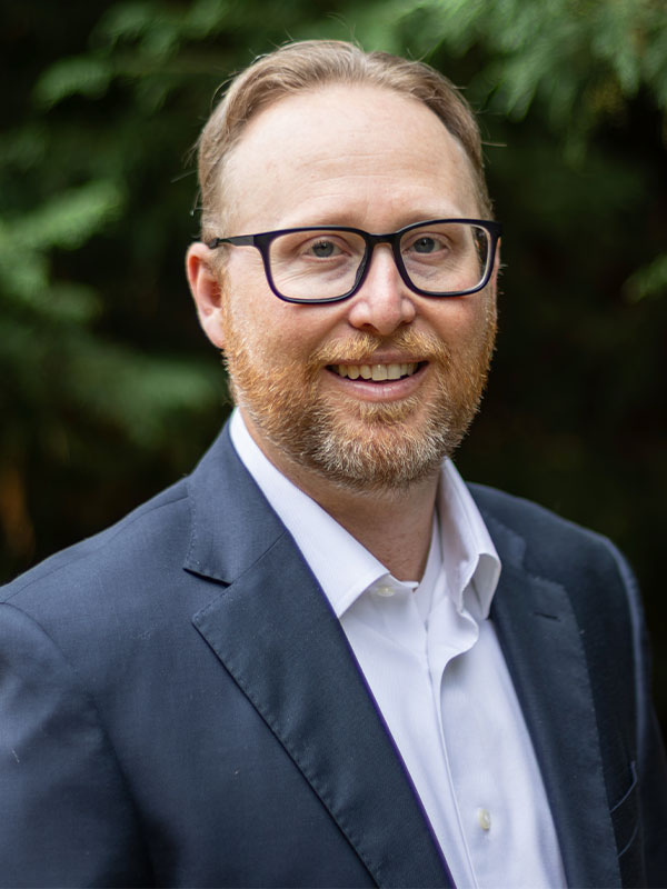 Headshot of Shawn Smith.