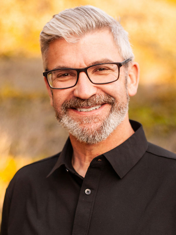 Headshot of Chris Cooney.