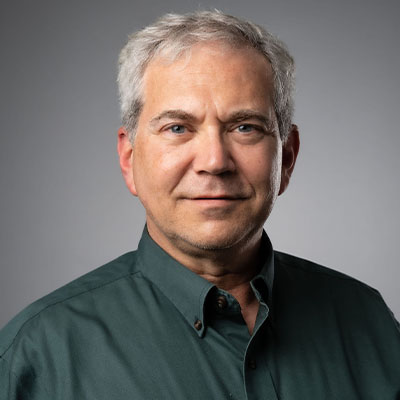 Headshot of Steven Silverman.