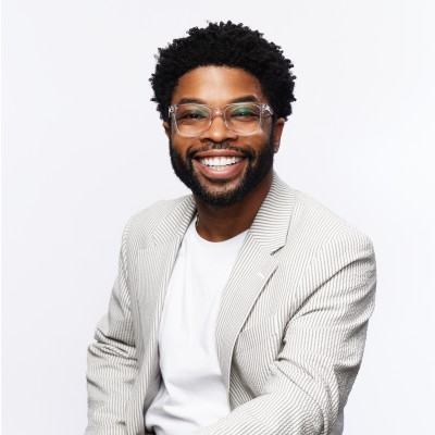 Headshot of Devin Johnson.