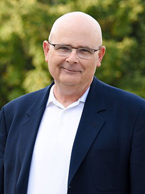 Headshot of Paul Skilton.