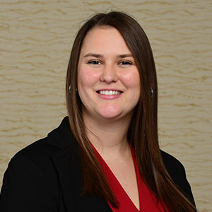 Headshot of Jenna Lauer.