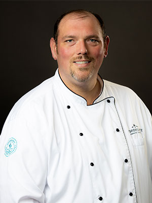 Headshot of Mat Morgan.