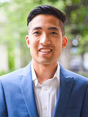 Headshot of Stephen Lee.