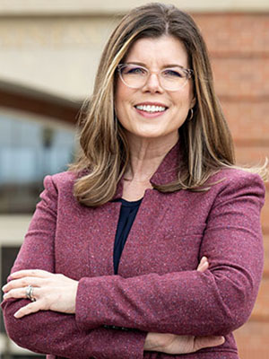 Headshot of Cheryl Oliver.