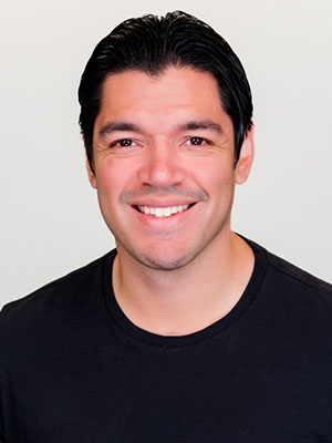 Headshot of Danny Navaro.